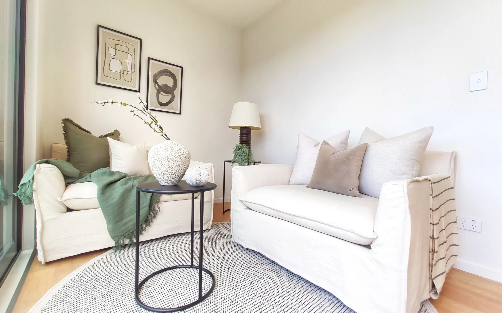 What Does Partial Home Staging Add to an Occupied Auckland Home?